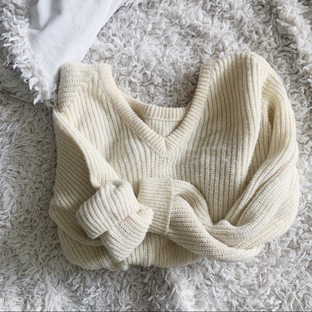 Ivory vintage knit sweater Medium
